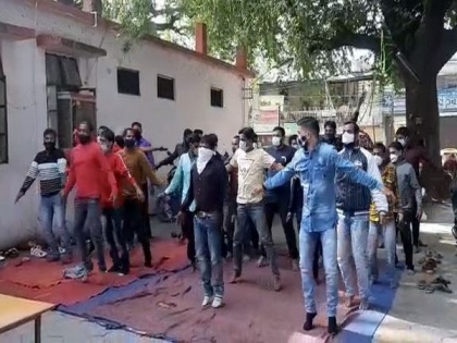 Goons to report at Indore police stations every week, undergo exercise regime | Goons to report at Indore police stations every week, undergo exercise regime