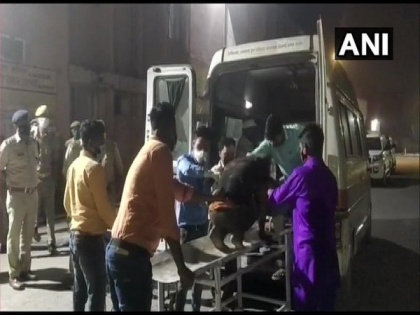 7 dead, over 30 injured as bus, car collide in UP's Pilibhit | 7 dead, over 30 injured as bus, car collide in UP's Pilibhit