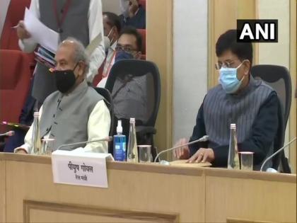 Piyush Goyal, Narendra Singh Tomar hold meeting with Punjab farmers protesting agri laws | Piyush Goyal, Narendra Singh Tomar hold meeting with Punjab farmers protesting agri laws Piyush Goyal, Narendra Singh Tomar hold meeting with Punjab farmers protesting agri laws | Piyush Goyal, Narendra Singh Tomar hold meeting with Punjab farmers protesting agri laws