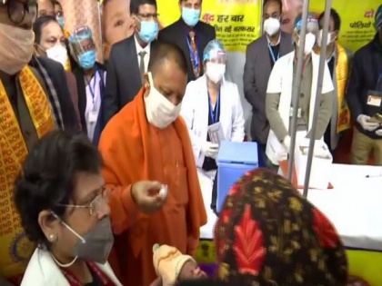 Adityanath administers polio doses to children at immunisation programme launch in UP | Adityanath administers polio doses to children at immunisation programme launch in UP