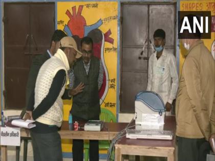 Polling begins on 59 seats for third phase of UP polls | Polling begins on 59 seats for third phase of UP polls