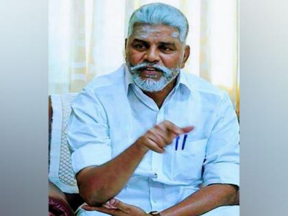 Puducherry Education Minister's phone snatched by bike-borne men | Puducherry Education Minister's phone snatched by bike-borne men Puducherry Education Minister's phone snatched by bike-borne men | Puducherry Education Minister's phone snatched by bike-borne men