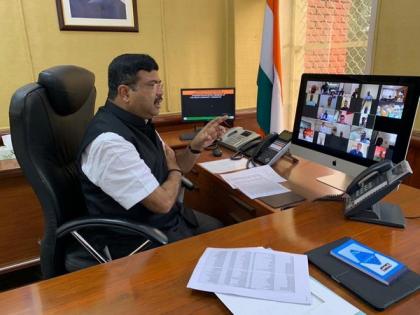 Dharmendra Pradhan holds review meet with OMCs via video conferencing | Dharmendra Pradhan holds review meet with OMCs via video conferencing
