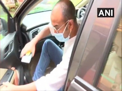 Producer Madhu Mantena arrives at NCB office for questioning in drug case related to Sushant's death | Producer Madhu Mantena arrives at NCB office for questioning in drug case related to Sushant's death
