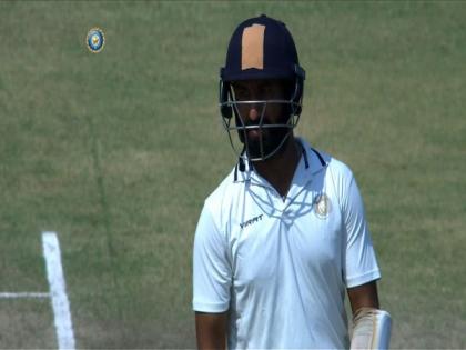 Ranji Trophy final: Pujara unlikely to take further part due to back spasms | Ranji Trophy final: Pujara unlikely to take further part due to back spasms