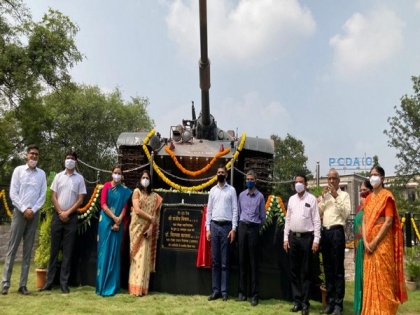 T- 55 tank installed in office of Principal Controller of Defence Accounts (Officers) in Pune | T- 55 tank installed in office of Principal Controller of Defence Accounts (Officers) in Pune