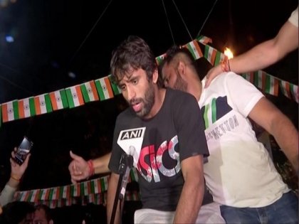 Thank people for love, respect, feels good to return home, says Bajrang Punia | Thank people for love, respect, feels good to return home, says Bajrang Punia