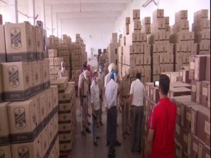 Hooch tragedy: Police team inspects Khasa distillery | Hooch tragedy: Police team inspects Khasa distillery Hooch tragedy: Police team inspects Khasa distillery | Hooch tragedy: Police team inspects Khasa distillery