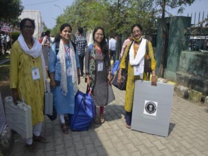 GMC elections: Polling officials proceed to poll stations | GMC elections: Polling officials proceed to poll stations
