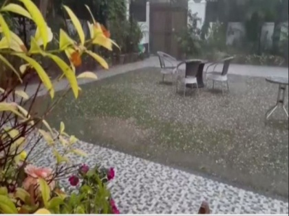 Heavy rain, hailstorm in parts of Delhi-NCR | Heavy rain, hailstorm in parts of Delhi-NCR
