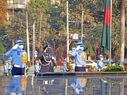 Indian Air Chief Bhadauria pays tribute to Bangladesh Armed Forces in Dhaka | Indian Air Chief Bhadauria pays tribute to Bangladesh Armed Forces in Dhaka