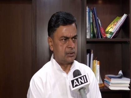 Union Min R K Singh to visit Kashmir to review development work in power sector | Union Min R K Singh to visit Kashmir to review development work in power sector
