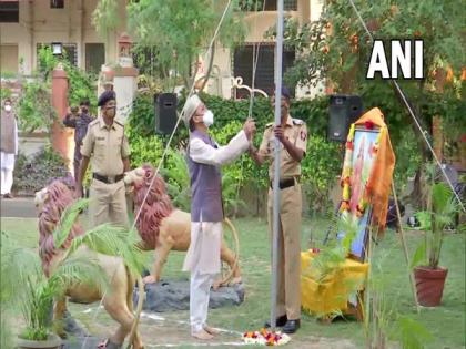 73rd Republic Day: Tricolor unfurled at RSS headquarters in Nagpur | 73rd Republic Day: Tricolor unfurled at RSS headquarters in Nagpur 73rd Republic Day: Tricolor unfurled at RSS headquarters in Nagpur | 73rd Republic Day: Tricolor unfurled at RSS headquarters in Nagpur