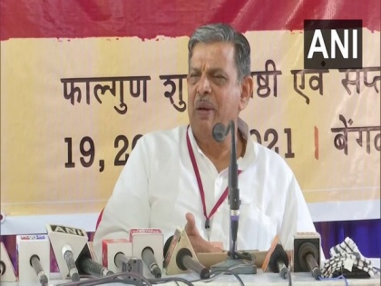 Rawat capable of answering on 'ripped jeans' remark, no reason to link everything to RSS: Dattatray Hosabale | Rawat capable of answering on 'ripped jeans' remark, no reason to link everything to RSS: Dattatray Hosabale