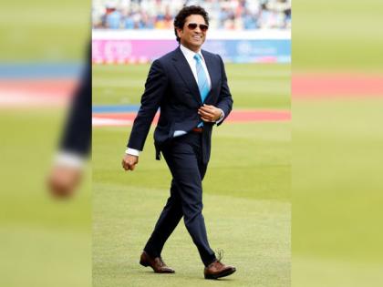 Tendulkar comes out of retirement for one over, faces Ellyse Perry | Tendulkar comes out of retirement for one over, faces Ellyse Perry