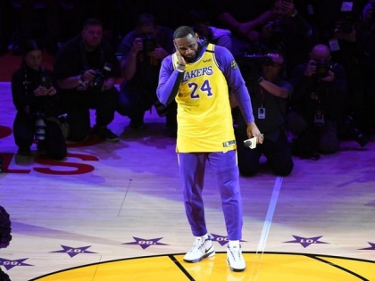 LeBron James gives heartfelt tribute to Kobe Bryant in pre-game ceremony | LeBron James gives heartfelt tribute to Kobe Bryant in pre-game ceremony