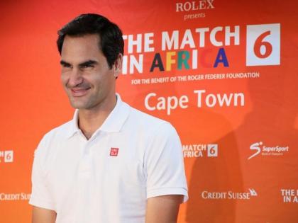 Practicing Social Distancing: Federer shows off his trick shots | Practicing Social Distancing: Federer shows off his trick shots