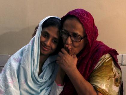 Indian embassy in Pakistan condoles demise of philanthropist Bilquis Bano Edhi | Indian embassy in Pakistan condoles demise of philanthropist Bilquis Bano Edhi Indian embassy in Pakistan condoles demise of philanthropist Bilquis Bano Edhi | Indian embassy in Pakistan condoles demise of philanthropist Bilquis Bano Edhi