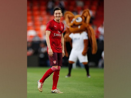 'Happy' and 'healthy' Ozil eyes title | 'Happy' and 'healthy' Ozil eyes title