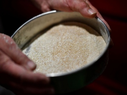 Pak mills stop flour supply in protest against tax hike, move likely to exacerbate crisis | Pak mills stop flour supply in protest against tax hike, move likely to exacerbate crisis