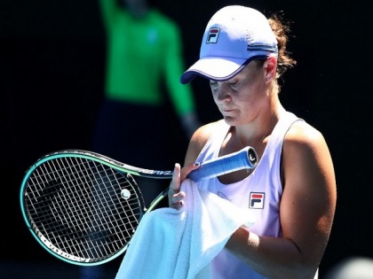 Australian Open: Karolina Muchova knocks out Ashleigh Barty to book semi-finals berth | Australian Open: Karolina Muchova knocks out Ashleigh Barty to book semi-finals berth