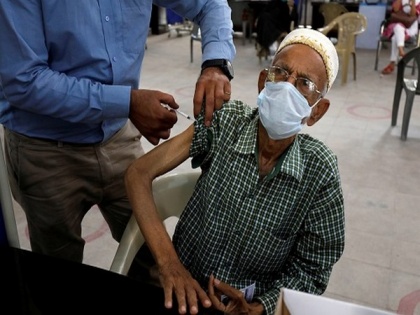 Pakistan will take a decade to vaccinate 75 pc population: report | Pakistan will take a decade to vaccinate 75 pc population: report