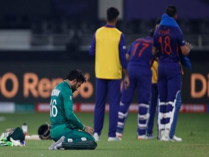 Et tu, Waqar: Aakash Chopra on former pacer's 'namaz' comment | Et tu, Waqar: Aakash Chopra on former pacer's 'namaz' comment