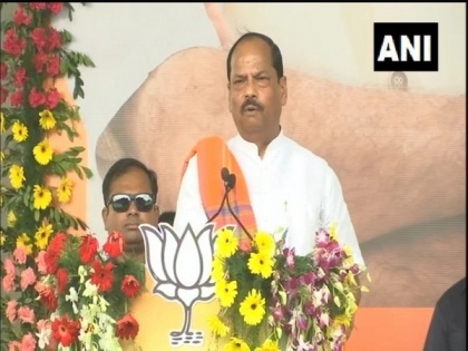 Jharkhand Assembly poll: Congress delayed Ram temple's construction for vote bank politics, says Raghubar Das | Jharkhand Assembly poll: Congress delayed Ram temple's construction for vote bank politics, says Raghubar Das