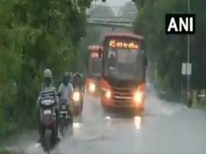 Rain lashes Delhi, Haryana; IMD predicts more rainfall | Rain lashes Delhi, Haryana; IMD predicts more rainfall