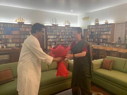 Raj Thackeray meets Sonia Gandhi, discusses various political issues | Raj Thackeray meets Sonia Gandhi, discusses various political issues