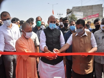 Rajnath inaugurates Lucknow's Tedhipulia flyover, says construction completed in record time | Rajnath inaugurates Lucknow's Tedhipulia flyover, says construction completed in record time