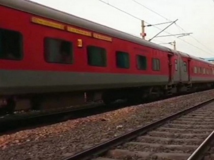 Patna-New Delhi Special train runs at 130 km/h between Patna, DDU junction | Patna-New Delhi Special train runs at 130 km/h between Patna, DDU junction