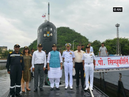 Defence Minister Rajnath Singh takes stock of Indian Navy's operational readiness | Defence Minister Rajnath Singh takes stock of Indian Navy's operational readiness