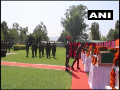 J-K: Wreath-laying ceremony held for 5 Army personnel killed in Poonch encounter | J-K: Wreath-laying ceremony held for 5 Army personnel killed in Poonch encounter