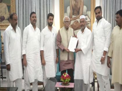 Land encroachment cases: Families meet Ram Naik, demand Azam Khan's arrest | Land encroachment cases: Families meet Ram Naik, demand Azam Khan's arrest Land encroachment cases: Families meet Ram Naik, demand Azam Khan's arrest | Land encroachment cases: Families meet Ram Naik, demand Azam Khan's arrest