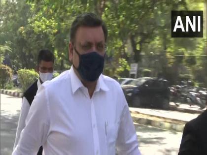 ABG Shipyard Case: Former CMD Rishi Aggarwal reaches CBI headquarter to join investigation | ABG Shipyard Case: Former CMD Rishi Aggarwal reaches CBI headquarter to join investigation ABG Shipyard Case: Former CMD Rishi Aggarwal reaches CBI headquarter to join investigation | ABG Shipyard Case: Former CMD Rishi Aggarwal reaches CBI headquarter to join investigation