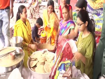UP: Kanpur orgsation feeds 1.5k needy every Sunday, aspires to make it daily affair | UP: Kanpur orgsation feeds 1.5k needy every Sunday, aspires to make it daily affair