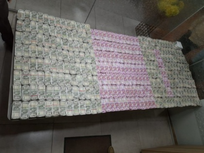 Telangana: ACB seizes Rs 4.47 cr unaccounted money of IMS Director and pharmacist invested in real-estate company | Telangana: ACB seizes Rs 4.47 cr unaccounted money of IMS Director and pharmacist invested in real-estate company