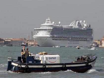 Australian police seize black box in raid on Ruby Princess cruise ship | Australian police seize black box in raid on Ruby Princess cruise ship