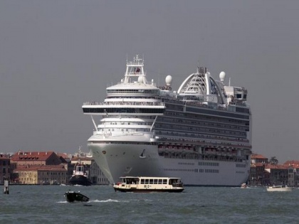 Australia launches criminal investigation into virus-hit cruise ship docked in Sydney | Australia launches criminal investigation into virus-hit cruise ship docked in Sydney