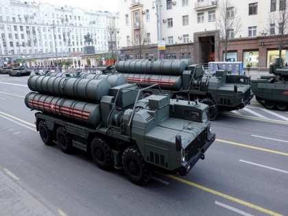 S-400 missile system caught in traffic accident outside Moscow | S-400 missile system caught in traffic accident outside Moscow