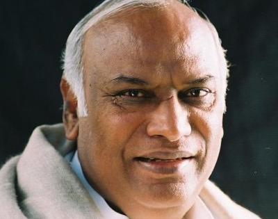Kharge hails 1991 liberalisation, says India's transformative journey began with eco reforms | Kharge hails 1991 liberalisation, says India's transformative journey began with eco reforms Kharge hails 1991 liberalisation, says India's transformative journey began with eco reforms | Kharge hails 1991 liberalisation, says India's transformative journey began with eco reforms