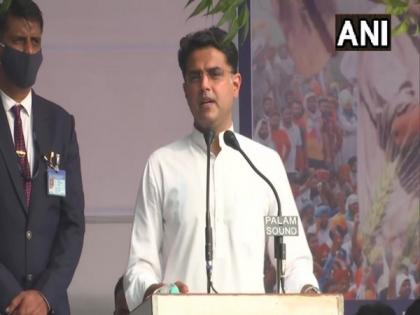 Nationalism is not delivering phoney speeches from Nagpur wearing half-pants: Sachin Pilot | Nationalism is not delivering phoney speeches from Nagpur wearing half-pants: Sachin Pilot