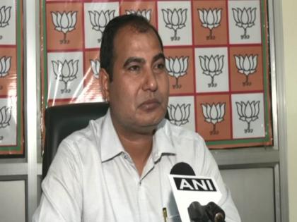 SDMC anti-encroachment drive halted in Delhi's Sarita Vihar, due to unavailability of Delhi Police | SDMC anti-encroachment drive halted in Delhi's Sarita Vihar, due to unavailability of Delhi Police SDMC anti-encroachment drive halted in Delhi's Sarita Vihar, due to unavailability of Delhi Police | SDMC anti-encroachment drive halted in Delhi's Sarita Vihar, due to unavailability of Delhi Police