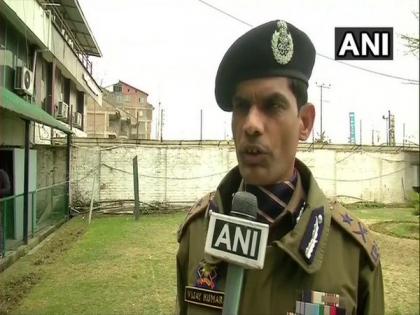 2 terrorists killed in Shopian encounter: IG Kashmir | 2 terrorists killed in Shopian encounter: IG Kashmir 2 terrorists killed in Shopian encounter: IG Kashmir | 2 terrorists killed in Shopian encounter: IG Kashmir