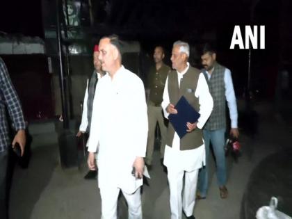 SP leaders meet state election commission over Azamgarh incident | SP leaders meet state election commission over Azamgarh incident