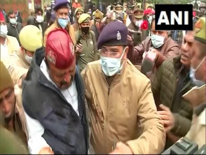 SP worker attempts self-immolation outside party office in Lucknow, claims denied poll ticket | SP worker attempts self-immolation outside party office in Lucknow, claims denied poll ticket