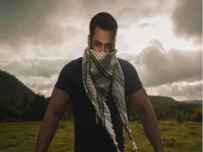 Salman Khan wishes 'Eid Mubarak' to fans with Covid twist | Salman Khan wishes 'Eid Mubarak' to fans with Covid twist