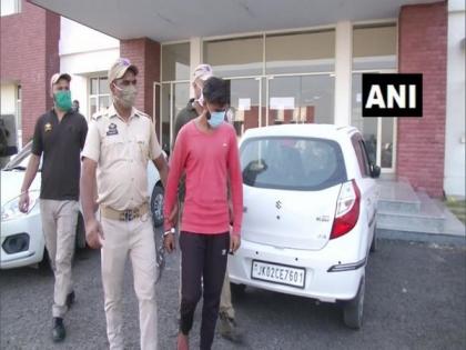 J-K: Police arrests one for spying for Pakistan | J-K: Police arrests one for spying for Pakistan