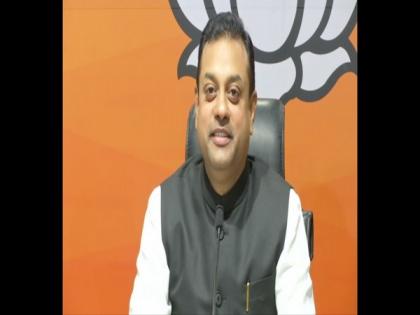Constitution in hand, Waris Pathan in heart: Sambit Patra slams 'so-called liberals' | Constitution in hand, Waris Pathan in heart: Sambit Patra slams 'so-called liberals'